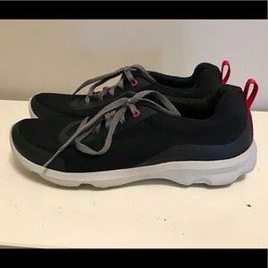 Crocs Black/Gray "Busy Day" Stretch Mesh Sneaker 8